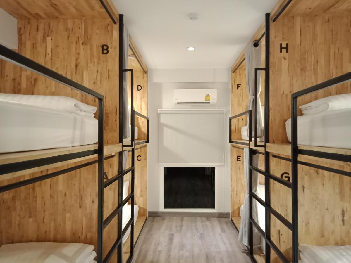 Lana Beds & Space Chiang Mai Zewnętrze zdjęcie