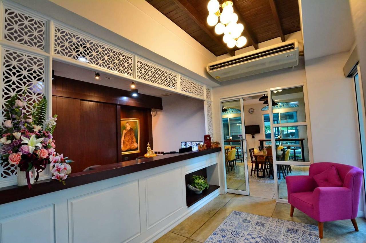 Lana Beds & Space Chiang Mai Zewnętrze zdjęcie