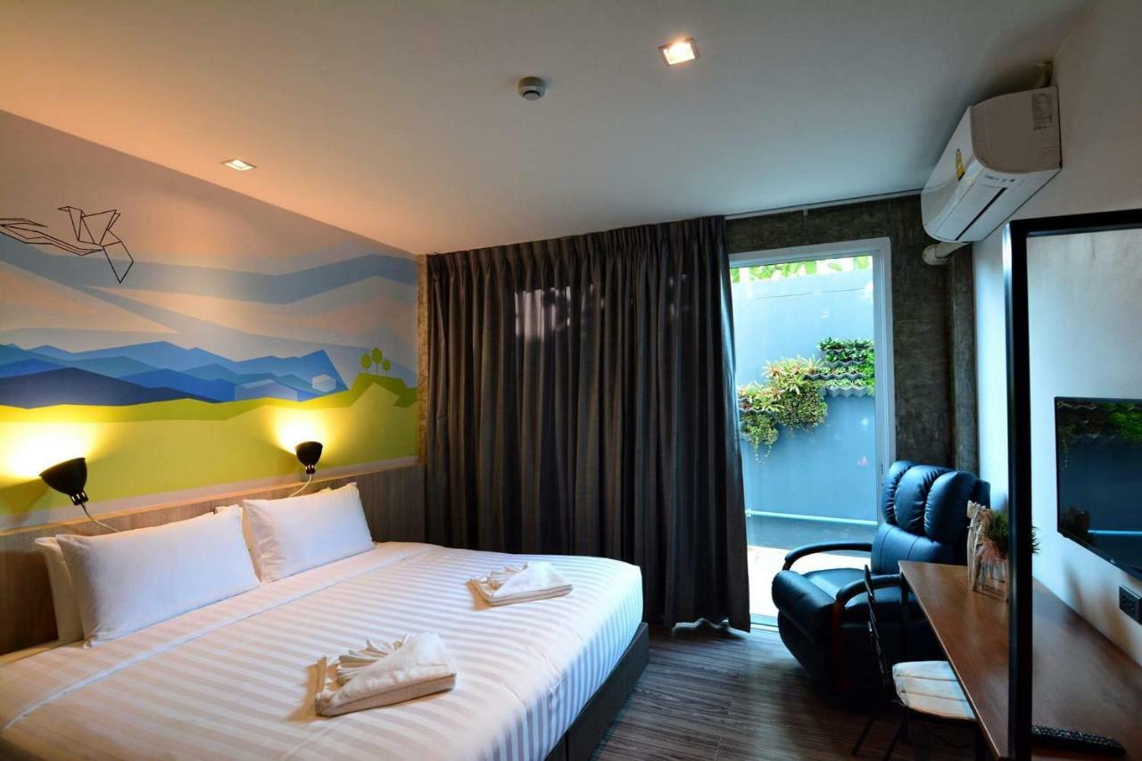 Lana Beds & Space Chiang Mai Zewnętrze zdjęcie