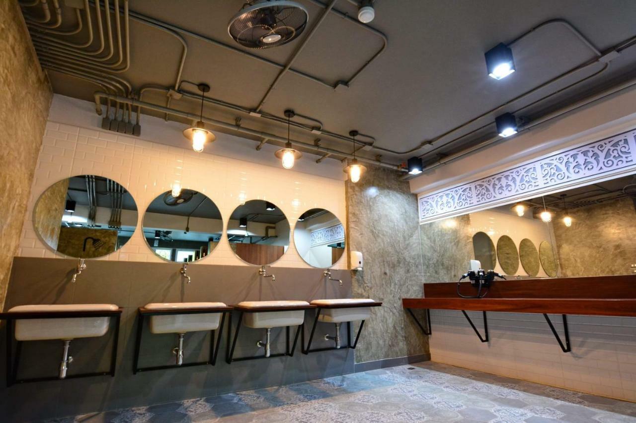 Lana Beds & Space Chiang Mai Zewnętrze zdjęcie